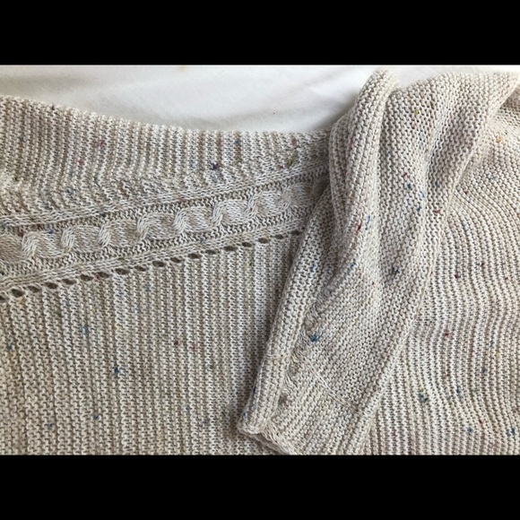 Handmade Cozy Knit Sweater 🤍 - Picture 3 of 3